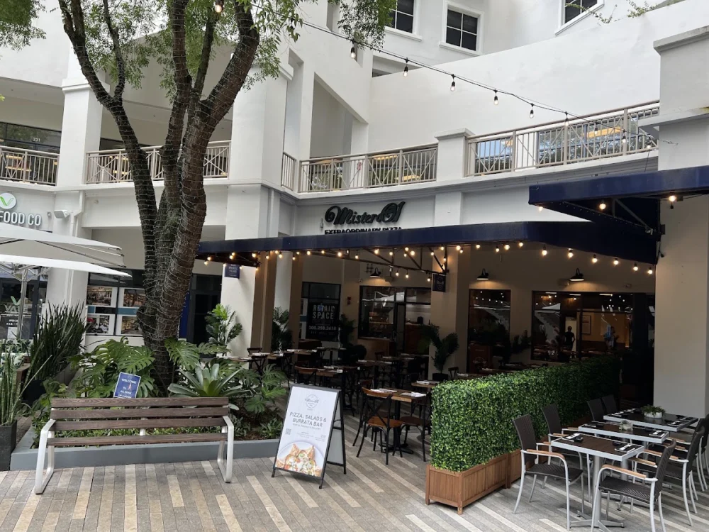 Mister O1 Extraordinary Pizza - Brickell