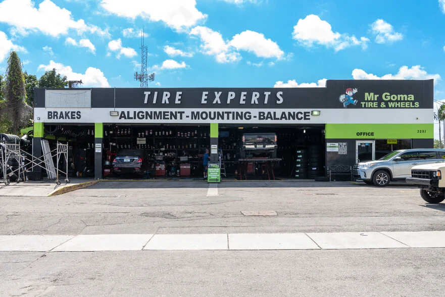 MrGoma Tires - Miami Airport